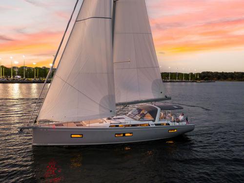 Segelyacht Oceanis 54 Yachtcharter in Maya Cove