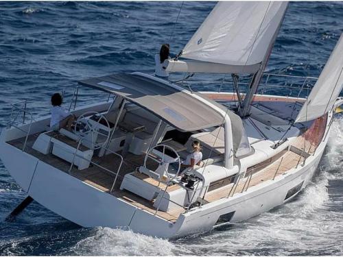 Sailboat Oceanis 54 for rent in Seget