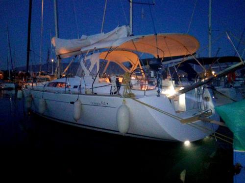 Segelboot Oceanis 54 chartern in Parikia