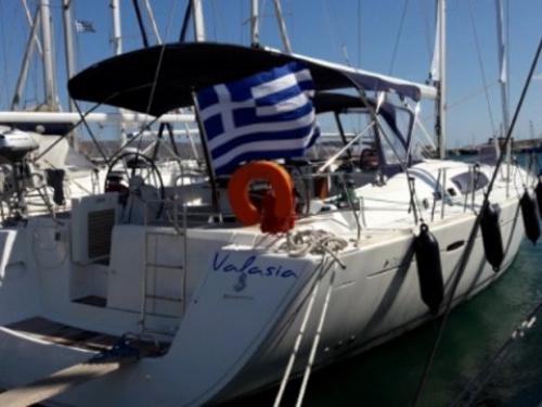 Sailing boat Oceanis 54 available for charter in Elefsina