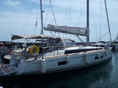 Yacht Oceanis 55 available for charter in Golfe Juan