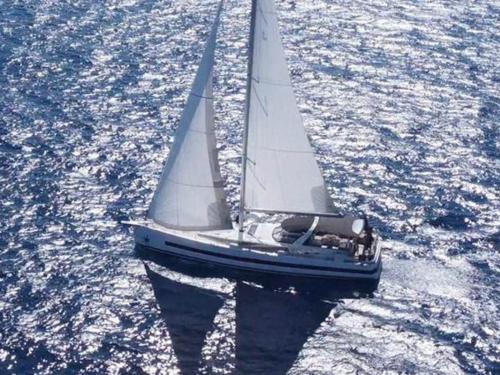Sailing yacht Oceanis Yacht 62 for rent in Seget