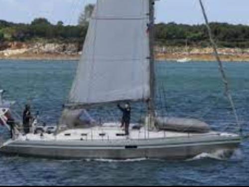 Segelyacht Ovni 385 chartern in La Trinite sur Mer Segelyacht Ovni 385 chartern in La Trinite sur Mer