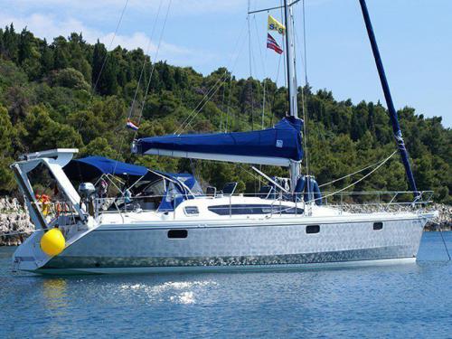 Segelyacht Ovni 395 chartern in La Trinite sur Mer