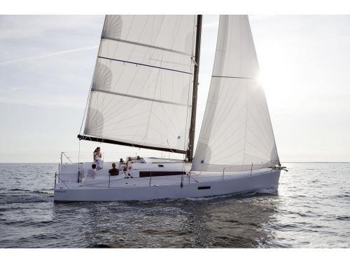 Segelboot Pogo 12.50 Yachtcharter in Calasetta