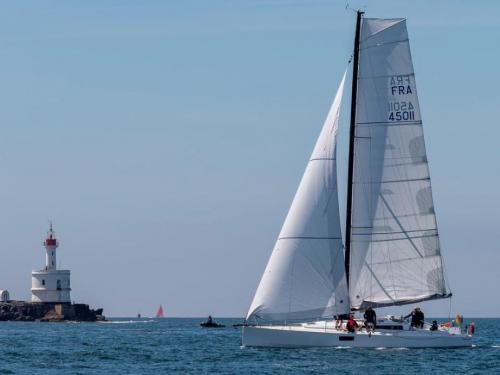 Yacht Pogo 12.50 chartern in La Rochelle
