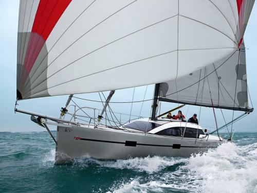 Segelboot RM 1060 Yachtcharter in Larmor Plage