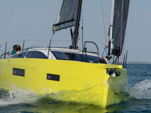Sailboat RM 1380 available for charter in Toulon
