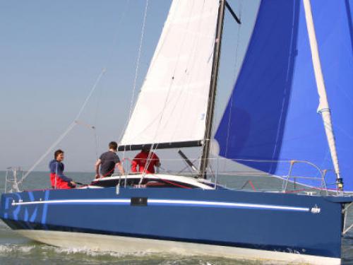 Yacht RM 8.90 for charter in La Trinite sur Mer