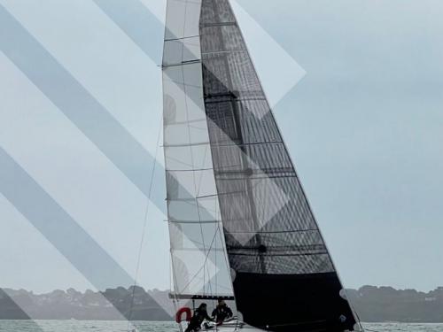 Segelboot RM 9.70 Yachtcharter in Lorient