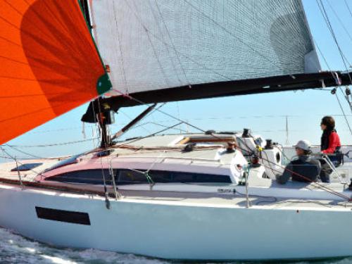 Segelyacht RM 9.70 Yachtcharter in La Trinite sur Mer