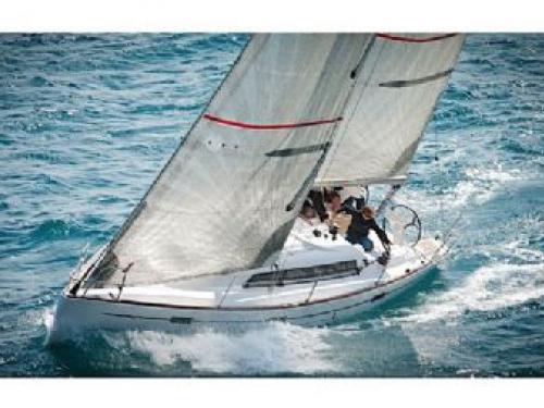 Yacht Salona 35 for charter in ACI Marina Trogir