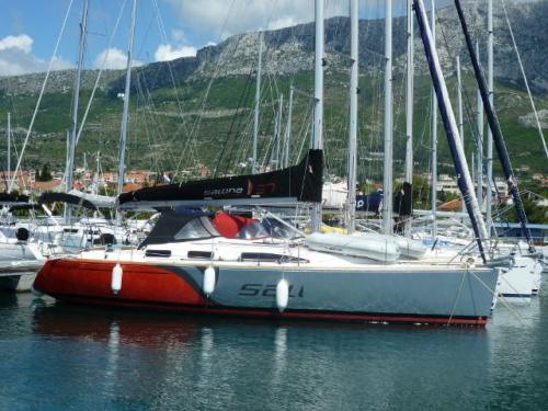 Sailing yacht Salona 37 for hire in Marina Kastela