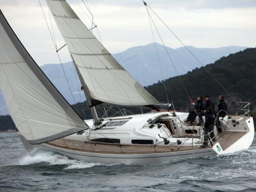 Yacht Salona 44 chartern in Split