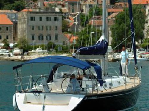 Yacht Salona 45 Performance - Sailboat Charter Kastela