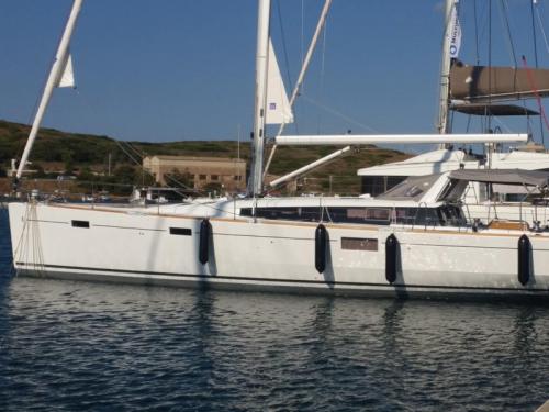 Yacht Sense 50 for rent in Lavrio