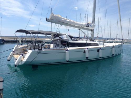 Yacht Sense 55 chartern in Marmaris