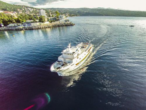 Motoryacht Sibari chartern in Split