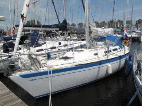Segelboot Spirit 36 Yachtcharter in Marina de Vrijheid