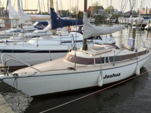Sailing yacht Sprinta 70 for charter in Stavoren
