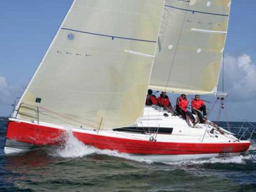 Sailing yacht Sun Fast 3200 for rent in Zeebrugge