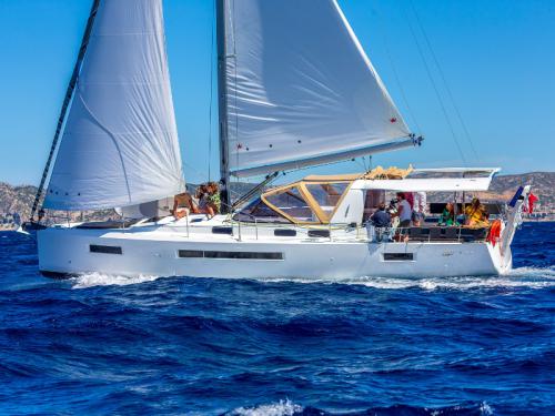 Sailing boat Sun Loft 47 for charter in Zadar