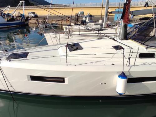 Sailboat Sun Loft 47 for rent in Agropoli Marina