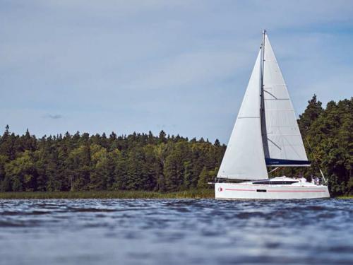 Sailing yacht Sun Odyssey 319 for rent in Portorosa