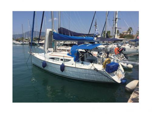 Sailing yacht Sun Odyssey 32 for charter in Gouvia Marina