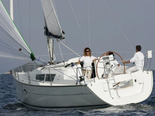 Yacht Sun Odyssey 32i for rent in Kerkira