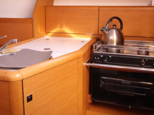 Yacht Sun Odyssey 33i Yachtcharter in La Trinite sur Mer