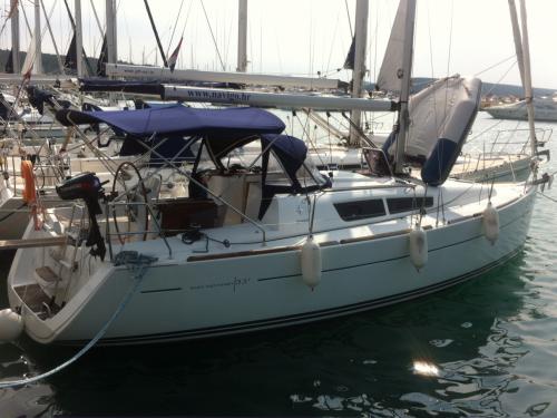 Segelyacht Sun Odyssey 33i chartern in Marina Dalmacija