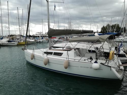 Yacht Sun Odyssey 33i for rent in Gouvia Marina