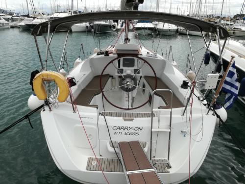 Sailboat Sun Odyssey 33i for hire in Gouvia