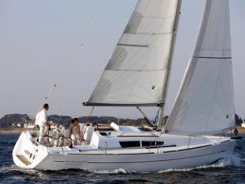 Yacht Sun Odyssey 33i for hire in Punda Marina
