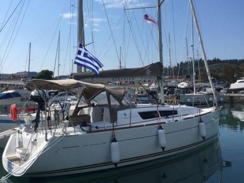 Segelyacht Sun Odyssey 33i chartern in Kallithea