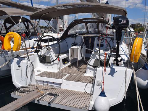 Yacht Sun Odyssey 349 for rent in Athens