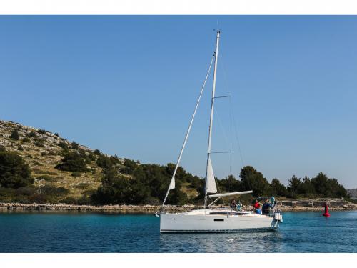 Segelyacht Sun Odyssey 349 Yachtcharter in Hafen von Ploce