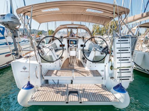 Segelboot Sun Odyssey 349 Yachtcharter in Palairos