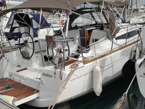 Yacht Sun Odyssey 349 Yachtcharter in Port Toulon