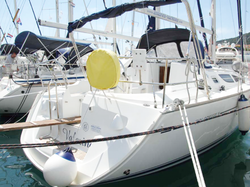 Sailing yacht Sun Odyssey 35 available for charter in Split