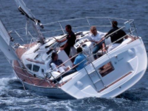 Sun Odyssey 35 Segelyacht Charter Castiglione della Pescaia