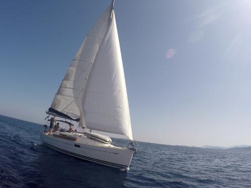 Sailing yacht Sun Odyssey 36i for rent in Preveza Marina