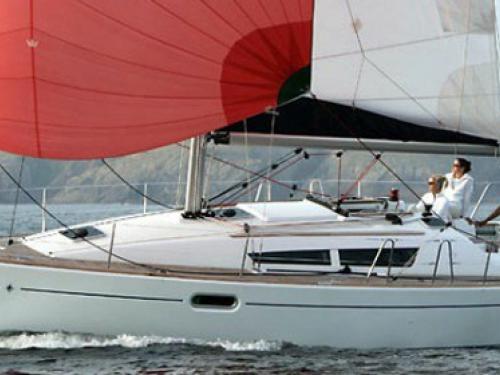 Segelyacht Sun Odyssey 36i chartern in Cannigione