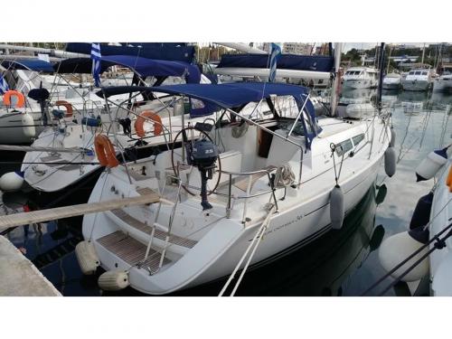 Sailing yacht Sun Odyssey 36i for rent in Elefsina