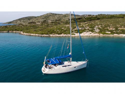 Segelboot Sun Odyssey 36i Yachtcharter in Yachthafen Volos