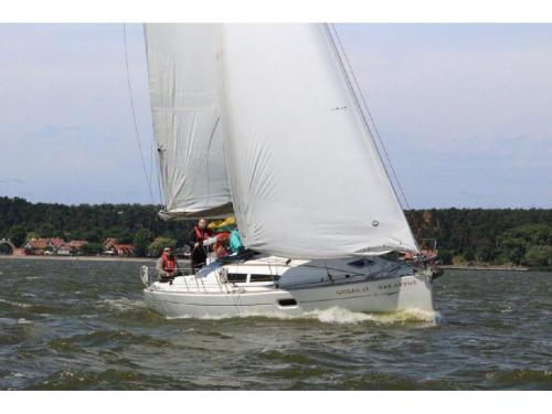 Sailing boat Sun Odyssey 36i for rent in Wallhamn