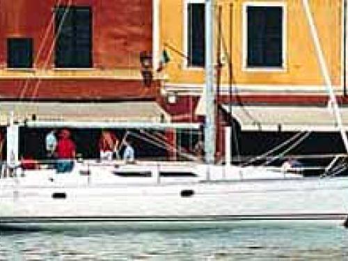 Yacht Sun Odyssey 37.1 available for charter in Porou Limin