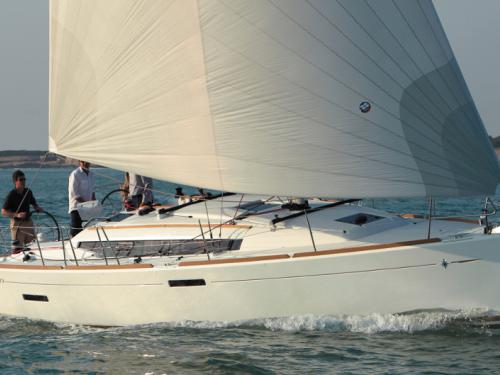Segelboot Sun Odyssey 379 Yachtcharter in Gouvia Marina