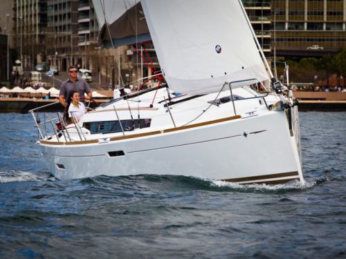 Segelyacht Sun Odyssey 379 chartern in Marina Altair